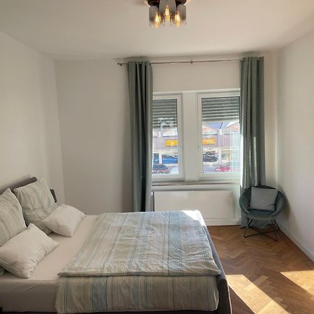 מינכן Grosse Wohnung In Westend מראה חיצוני תמונה