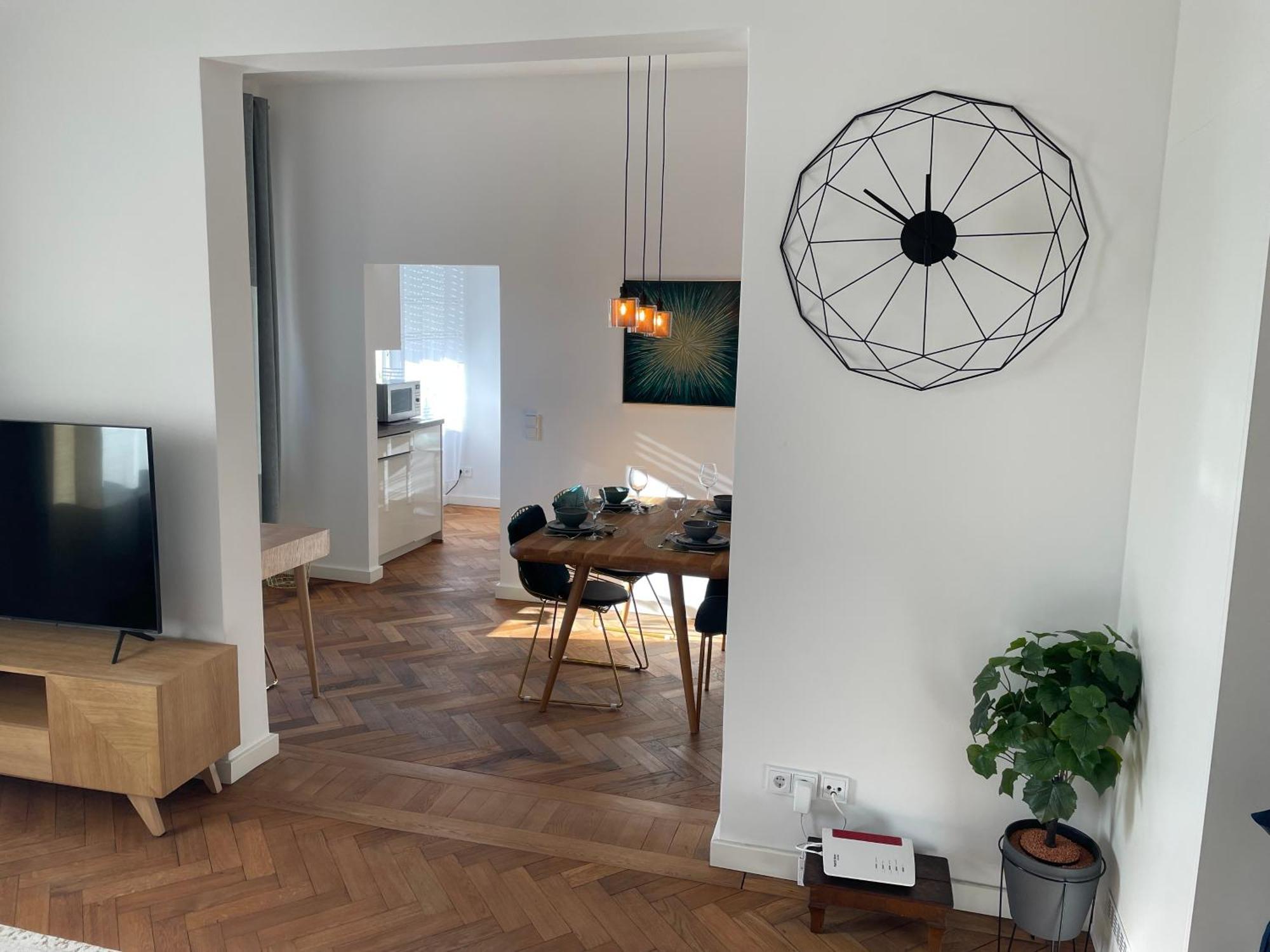 מינכן Grosse Wohnung In Westend מראה חיצוני תמונה